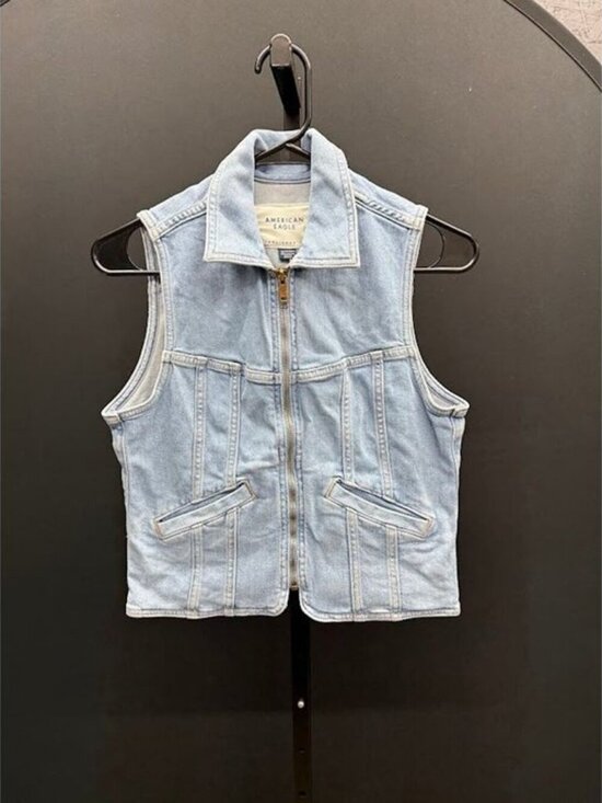 American Eagle Jackets & Blazers - American Eagle Light Wash Denim Vest